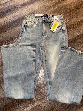 Judy Blue Light Wash Wide Leg Jeans